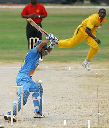 Rahul Dravid leaves a ball from Jermaine Lawson