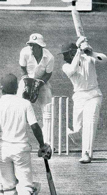 Roy Dias drives on his way to 77