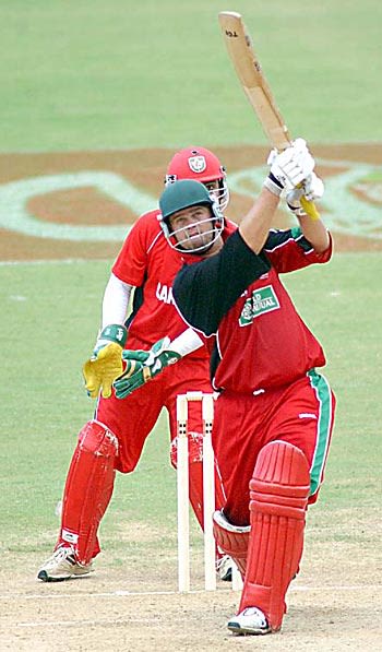 Piet Rinke hits over the top on his way to 72