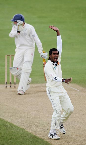 Very appealing: Lasith Malinga traps Sean Heather lbw