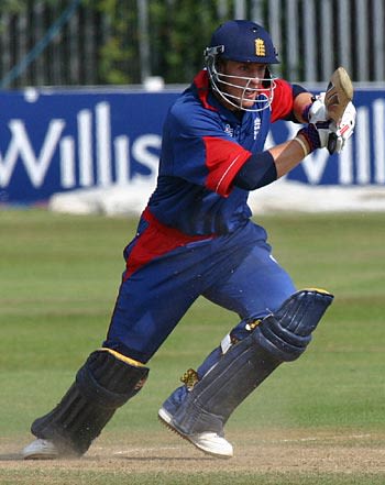 Ben Wright punches one through the covers