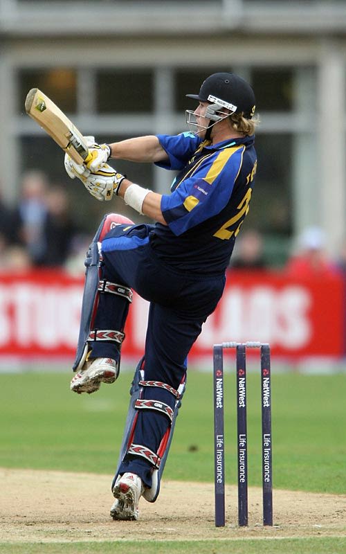 Chris Benham pulls powerfully for four