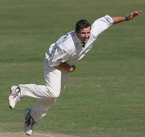 Mark Hardinges sends down another delivery