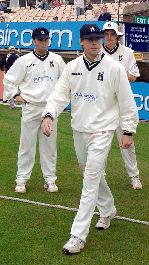 Nick Knight takes to the field for the last time