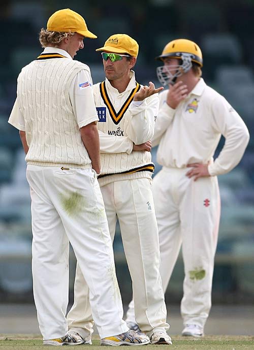 Justin Langer and Aaron Heal discuss their options