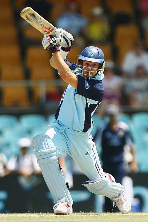 Tasmania pick wicketkeeper Jones for debut