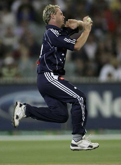 Mick Lewis took four wickets to guide Victoria to Twenty20 glory