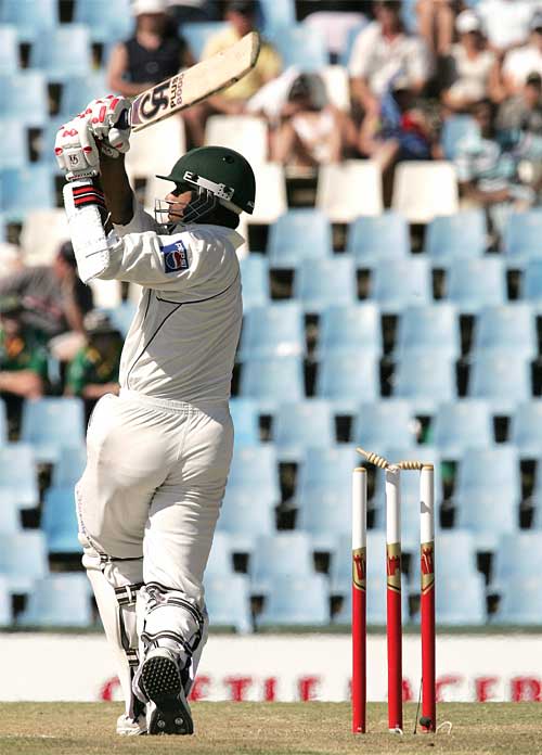 Shahid Nazir is finally cleaned up after making a Test best of 40