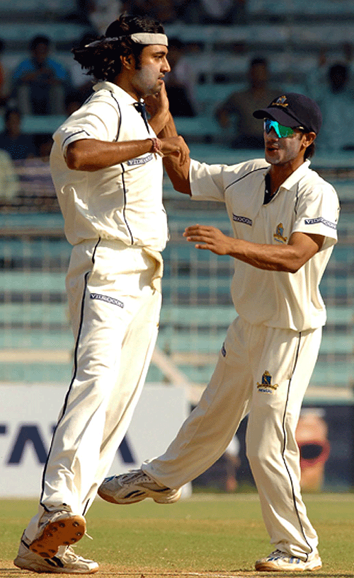 Ranadeb Bose gets 5 for 71 as Mumbai are bowled out for 294 in their second innings