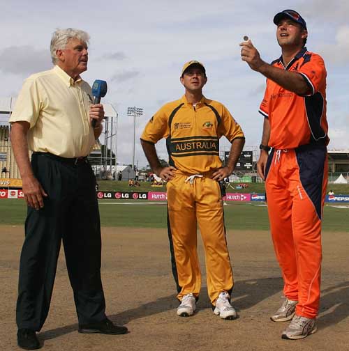 Ricky Ponting and Luuk van Troost at the toss along with Barry Richards