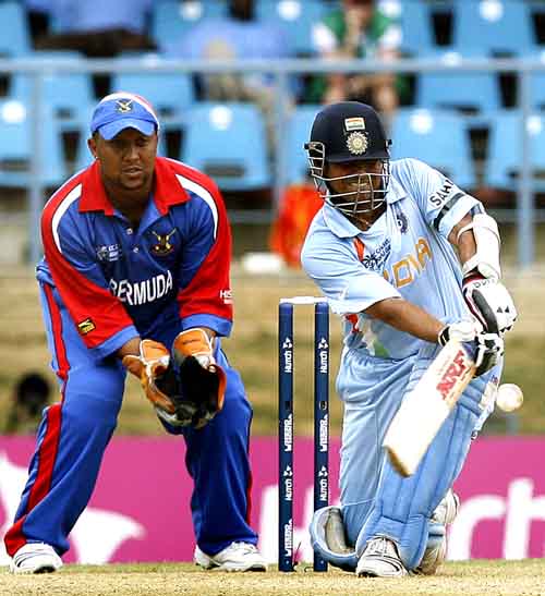 Sachin Tendulkar provided the tail-end fireworks with a 29-ball 57