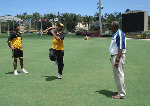 Andy Roberts offers his advice to Bangladesh's bowlers