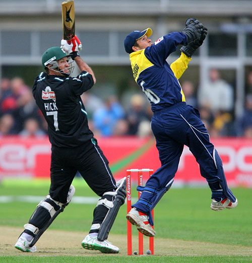 Graeme Hick improvises on his way to a 15-ball 32