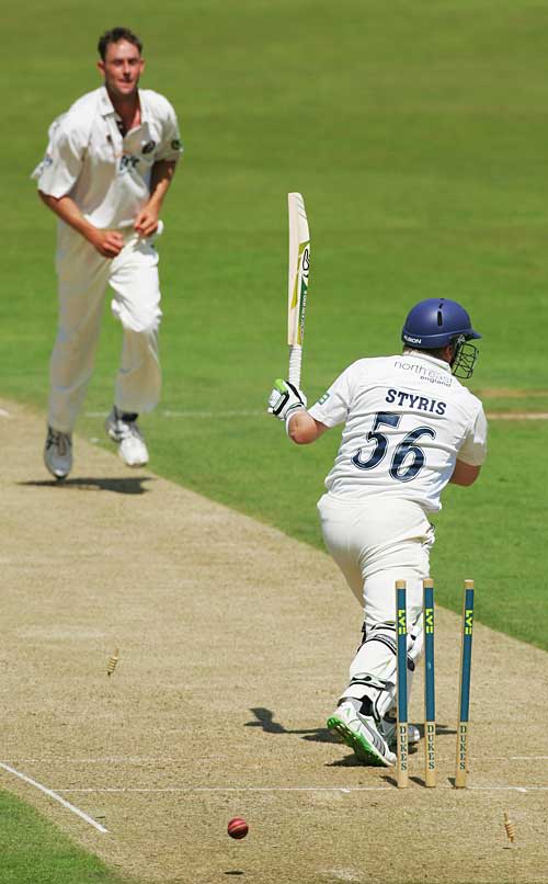 Scott Styris is cleaned up by Matthew Nicholson