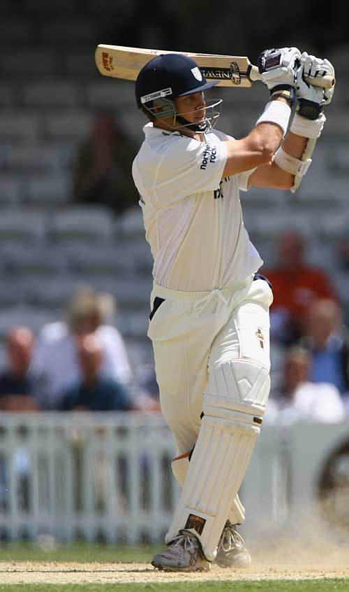 Paul Wiseman swings through the leg side