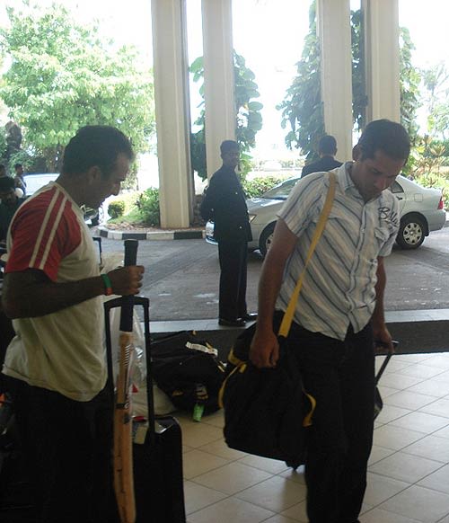 Javed Omar and Habibul Bashar arrive at the team hotel in Colombo