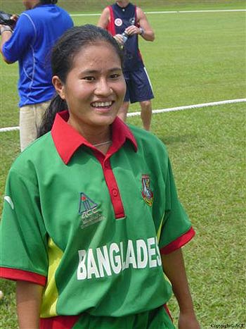 Champa Chakma took 3 for 16 in Bangladesh's victory against Hong Kong