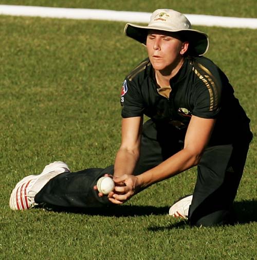 Sampson retires from cricket at 23
