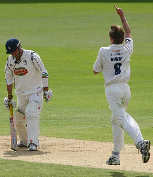 Oliver Newby has Robert Key caught in the slips