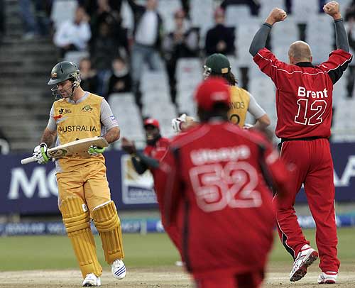 Ricky Ponting falls for 8 to Gary Brent