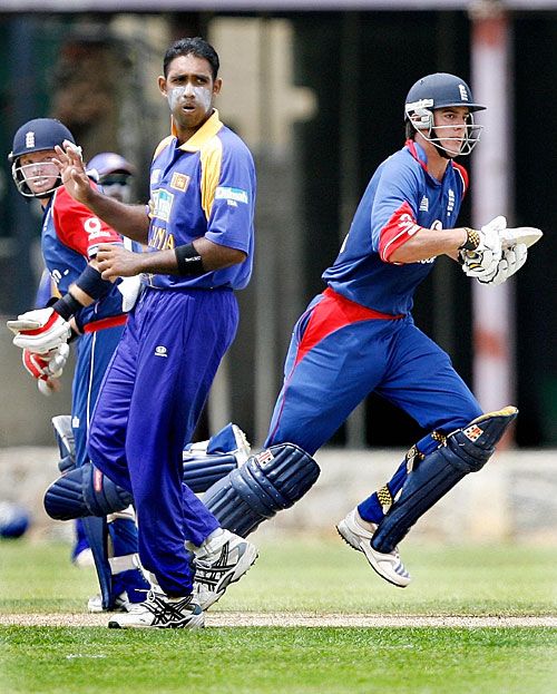 Alastair Cook and Ian Bell added 88 for the second wicket