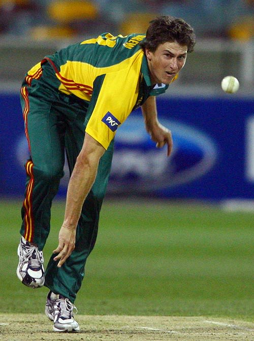 Brendan Drew sends down a delivery
