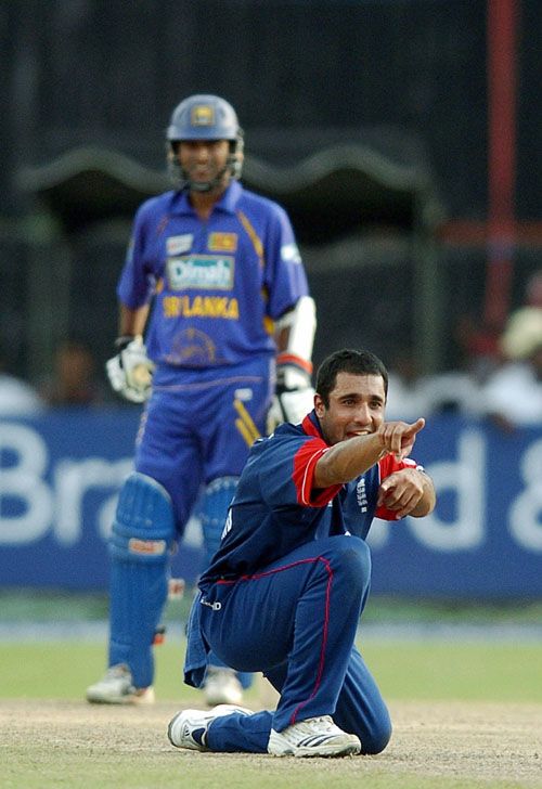 Ravi Bopara successfully appeals for the wicket of Kaushal Lokuarachchi
