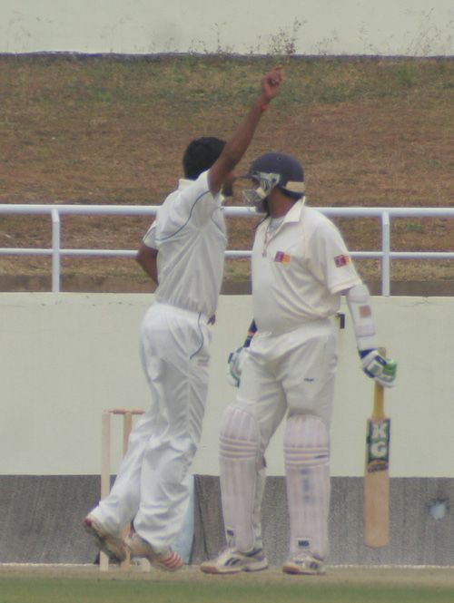 Sandeep Jobanputra appeals in vain for the wicket of Sandeep Sharma