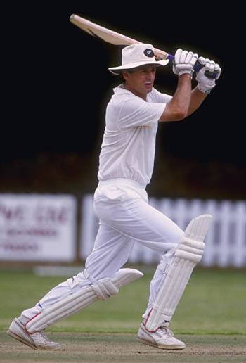 Andrew Jones batting