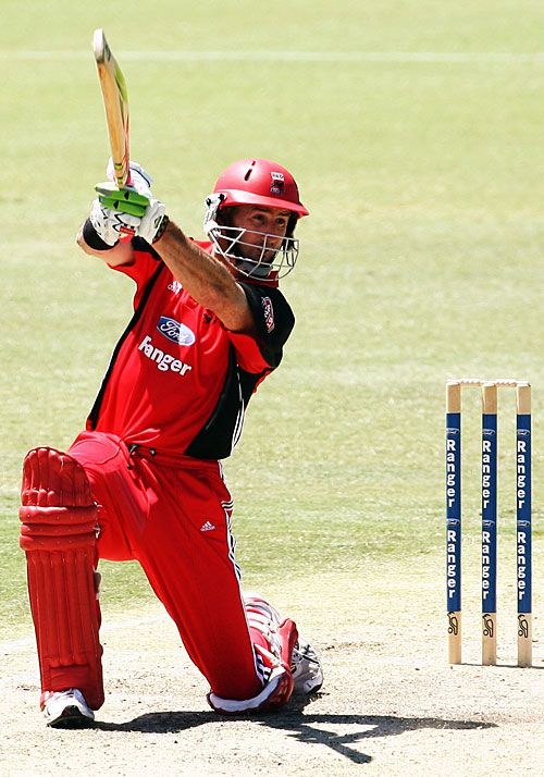 Matthew Elliott scored 146 off 141 balls