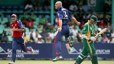 Wharf, Graham Lloyd added to umpire list