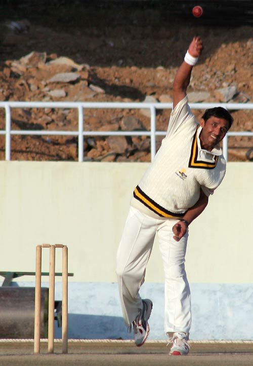 Himachal Pradesh's Sandeep Sharma turns his arm over