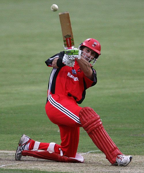 Matthew Elliott's 94 led South Australia to victory