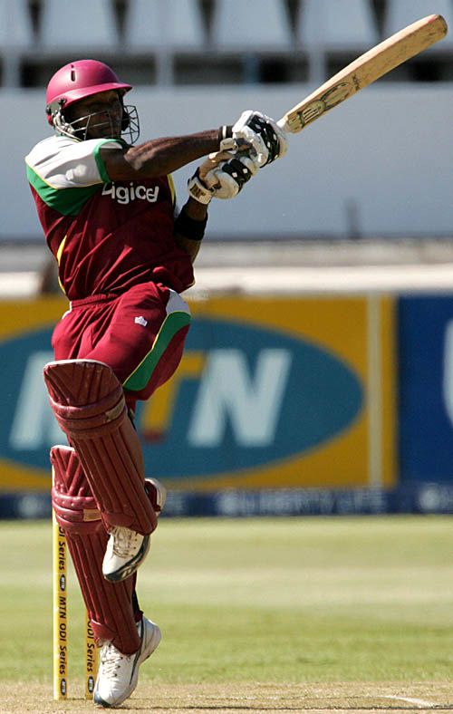 Brenton Parchment plays the pull off Shaun Pollock