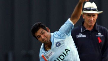 Last-ball six takes Delhi to knockouts