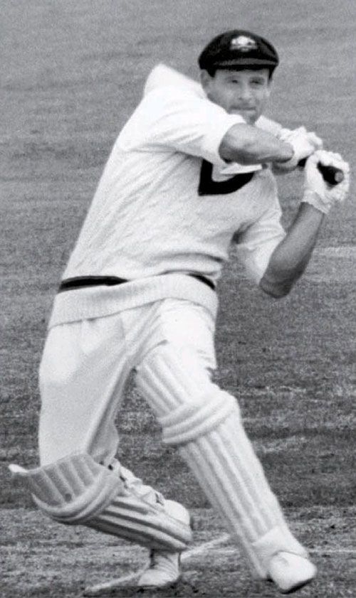 Norm O'Neill on the attack during the 1964 Ashes