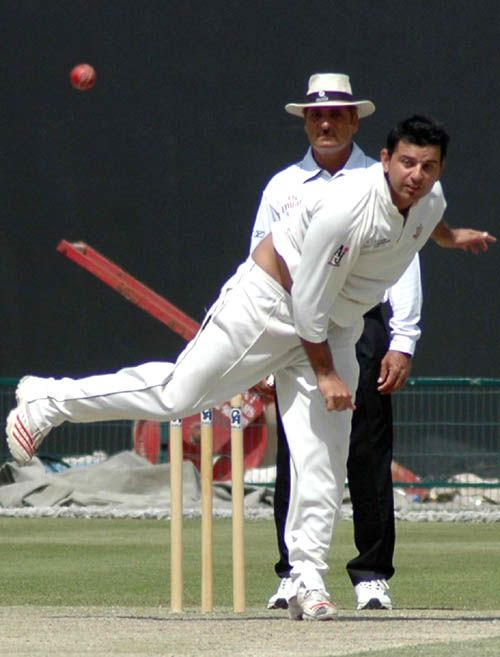 Sameer Zia bowls against Ireland