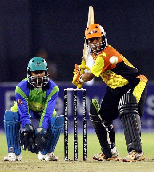Raviraj Patel gave the Mumbai Champs hope with a 27-ball 51