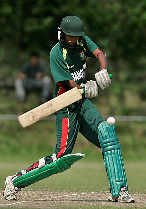 Panna Ghosh keeps her eyes on the ball