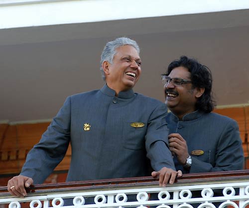 Mohinder Amarnath and Kirti Azad enjoy a light moment