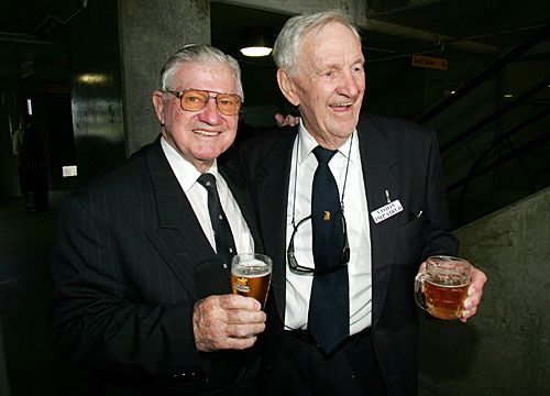 Neil Harvey and Sam Loxton share memories at Keith Miller's funeral