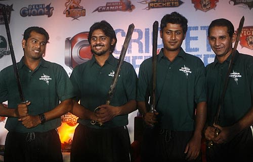 Dhaka Warriors team members Alok Kapali, Shahriar Nafees, Dhiman Ghosh, Habibul Bashar pose for the cameras