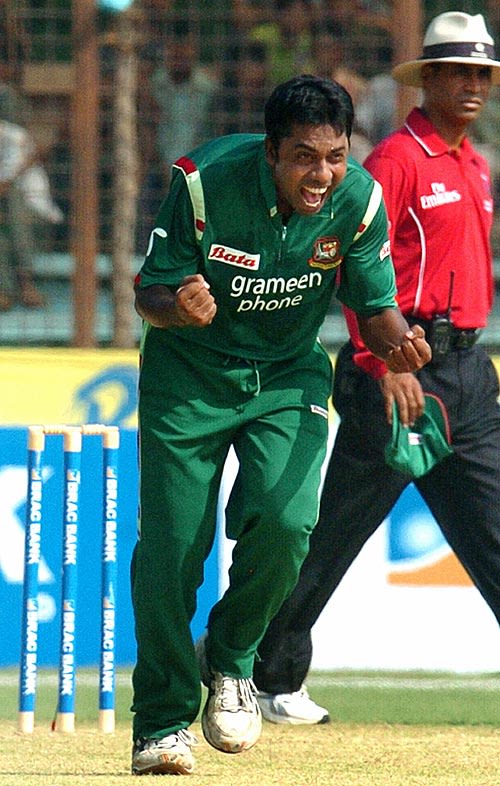 Syed Rasel is ecstatic after dismissing Jesse Ryder