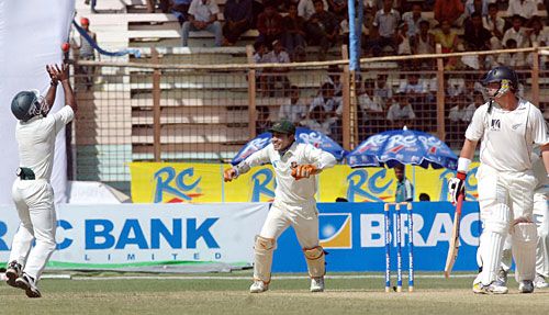 Jesse Ryder is caught by Rajin Saleh off Shakib Al Hasan for 1