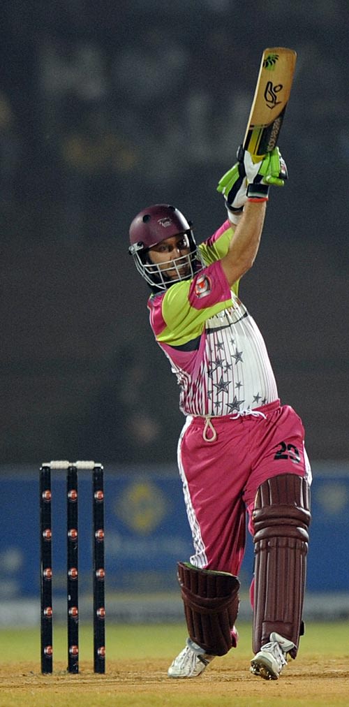 Ian Harvey in attacking mode