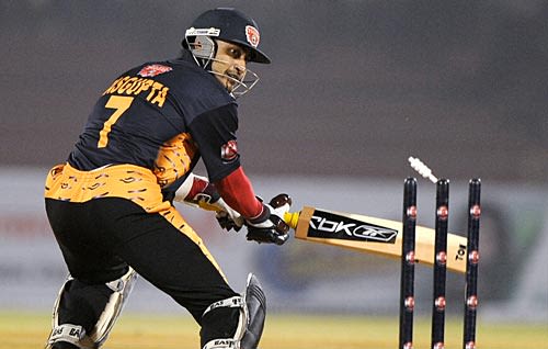 Deep Dasgupta is cleaned up by Rakesh Patel