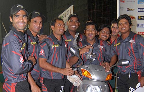Bangladesh players sever ties with ICL