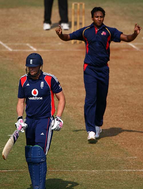 Rahil Shaikh sends back Andrew Flintoff for 5