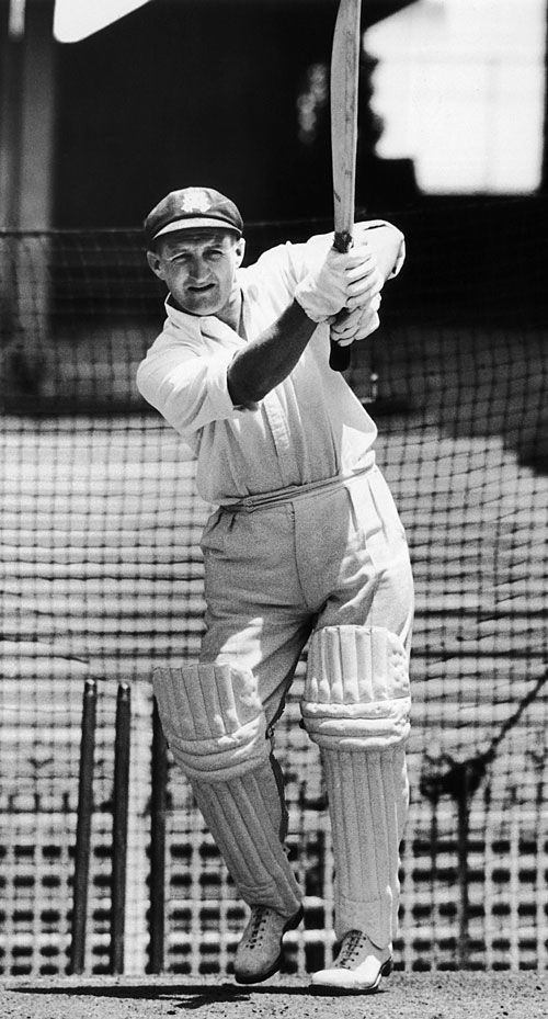 Les Favell bats in the nets before making his Test debut