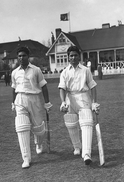 Alimuddin and Hanif Mohammad come out to bat